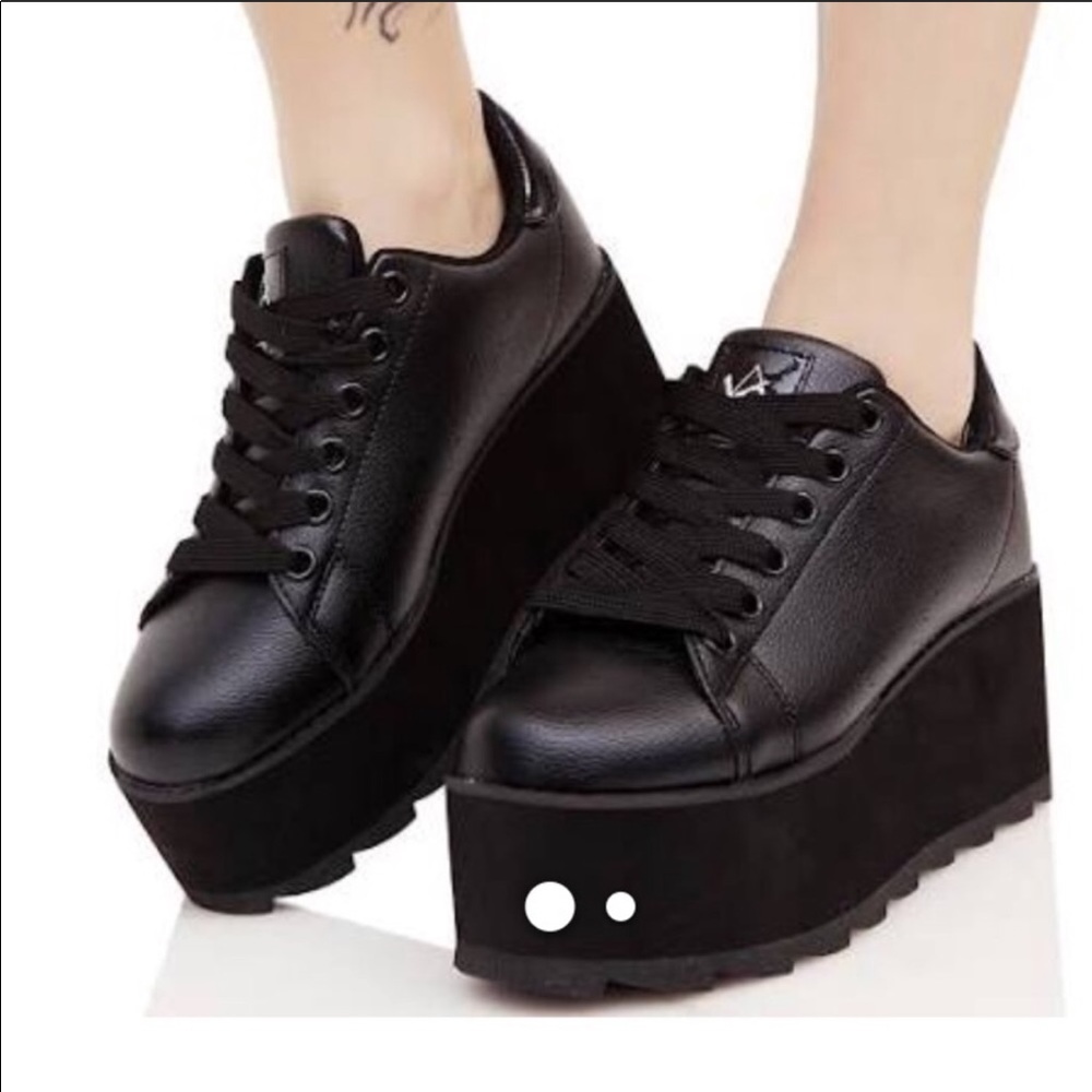 Y.R.U. Black Lala Platform Sneakers